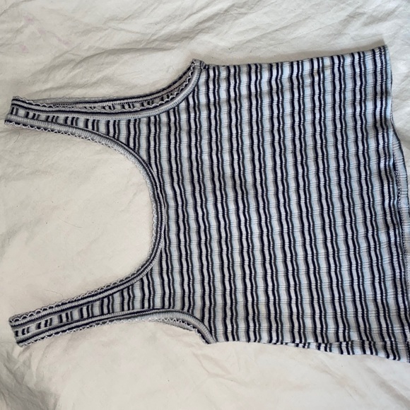 Striped Tank Top - Picture 3 of 4